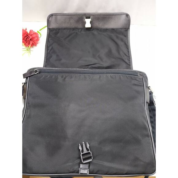 Prada Messenger Tessuto Black Nylon Large Crossbody Shoulder Bag - Made in Italy - Picture 9 of 12